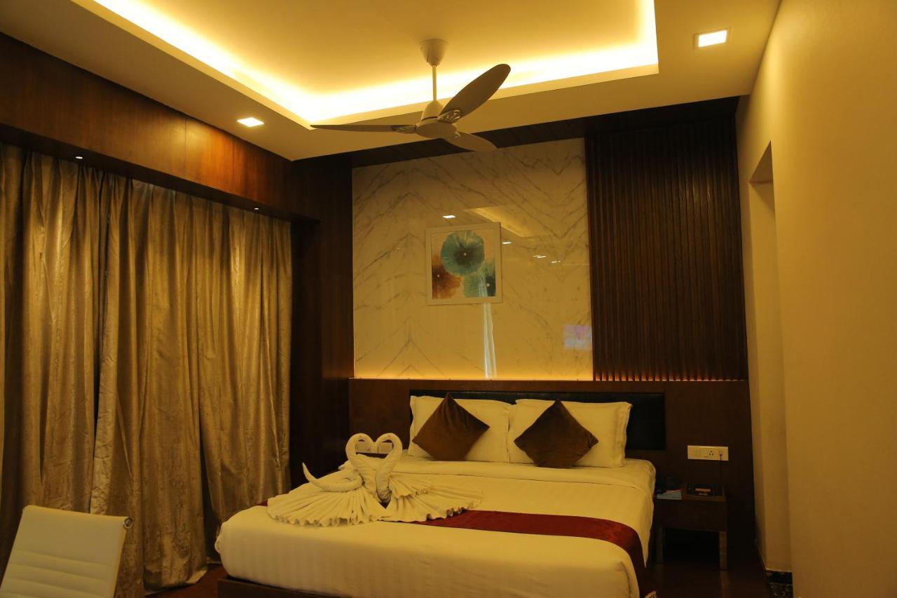 The Royal Grand Hotel Karur  Ngoại thất bức ảnh