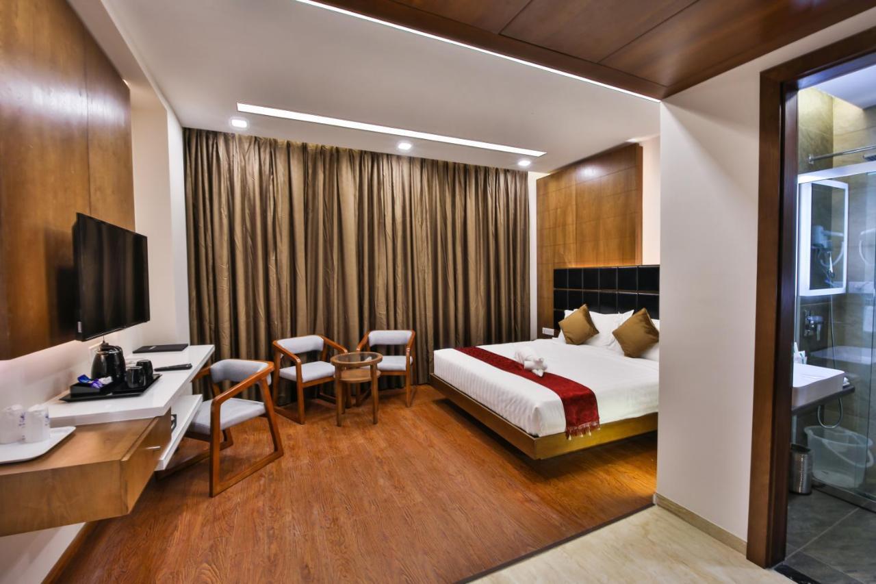 The Royal Grand Hotel Karur  Ngoại thất bức ảnh